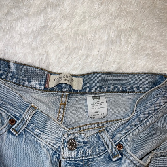 Levi’s 560 Light Wish Denim Cutoff Shorts size 33 - Picture 4 of 4